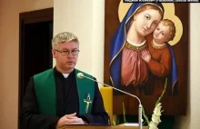 Miesięczna przerwa w procesie ks. Andrzeja Juchniewicza OMI. Czy sąd zlecił jaki