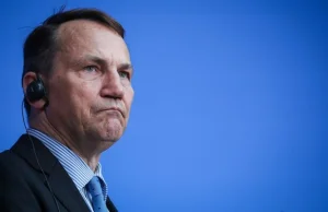 Radosław Sikorski przyznaje: Nie dotrzymujemy Rosji tempa