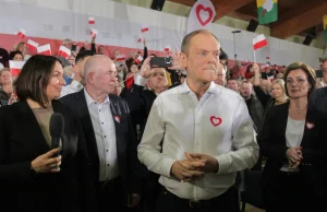 Donald Tusk w Morągu: przekazanie władzy nie idzie gładko
