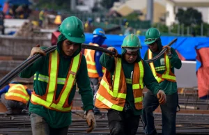"Niska roszczeniowość i brak wymagań" tak zachęcają do zatrudniania Azjatów
