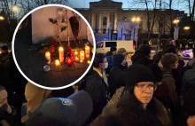 Protesty po śmierci Nawalnego. Manifestacje w Warszawie i w Rosji