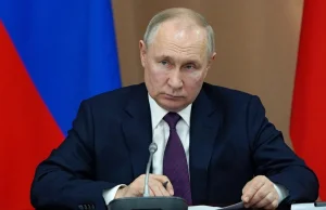 "Podrygujący Putin. Kamery zarejestrowały kuriozalne zachowanie prezydenta Rosji