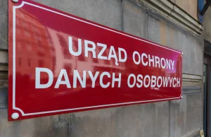 Santander z 1,5 mln zł kary. Hasła do kont porzucone na osiedlu.