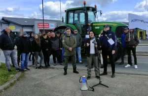 Protest - Agrounia blokuje rondo w Busku-Zdroju - Transmisja