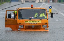 Mieszkańcy Jeleniej Góry są wściekli. "Milioner ratuje teren, zalewając mieszkań