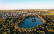 Zapobieganie zakwitom sinic – metoda z jeziora Nhill w Australii
