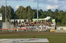 "P***ć morderców z Izraela" wymowny baner na meczu żużlowym w Częstochowie.