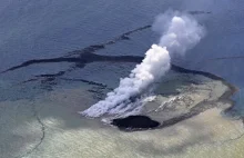 Najnowsza wyspa świata: Powstała po erupcji wulkanu - RMF 24