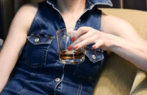 Neonatolog: alkohol szkodliwszy dla płodu, niż heroina