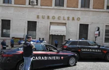 Włochy: Karabinierzy zatrzymali Polaka. Okradł sklep i pobił sprzedawcę