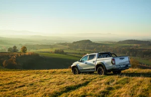 Test: Mitsubishi L200 Stark Steinbauer — pick-up na sterydach | Moto Pod Prąd