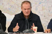 Tusk o "komentarzach w mediach" i "szczuciu PiS"