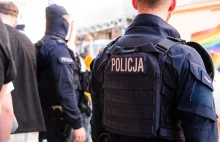 Poszukiwany zabarykadował się w mieszkaniu z dzieckiem