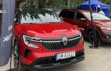 Renault Arkana, Austral i Dacia Jogger na torze żużlowym