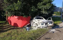 Tragiczny wypadek w Fałkowie. Nie żyje 22-letni kierowca BMW