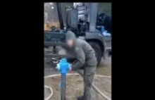 Polskie wojsko w akcji mycie auta w puszczy i rozwalenie hydrantu
