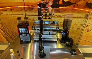 Pierwszy robot barista w Unii Europejskiej obsłuży klientów w Porcie Łódź - inve