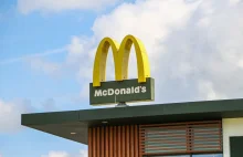 "Darmowe" posiłki dla służb mundurowych. W sieci zawrzało. McDonald's odpowiada