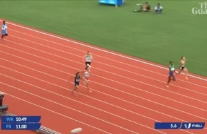 Najwolniejsza sprinterka w historii. Komiczny bieg kobiety w hidżabie [VIDEO]