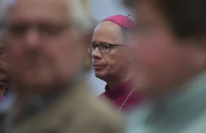 Molestowanie w Kościele: biskup zapłaci za ujawnienie danych ofiary molestowania