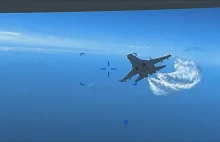 Materiał filmowy z kamery US Air Force MQ-9: Rosyjski Su-27 Black Sea