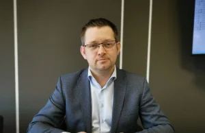 Mariusz Zaborowski burmistrz miasta Ślesin zaprasza na nieistniejącą debatę