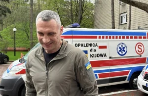 Karetki z Opalenicy już w Kijowie! Witalij Kliczko osobiście odebrał dar. - Nowo