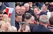 Bardzo niska frekwencja na wiecu Trzaskowskiego w Wałbrzychu