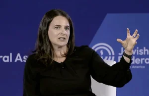 Była pracownica Białego Domu o tym, że nauka o Holokauście sprawia, że młodzież