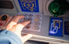Czy bankomaty mogą oszukiwać? Największa sieć pod ostrzałem