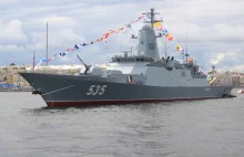 Flota cieni pod osłoną rosyjskiego wojska. Trwa testowanie granic NATO