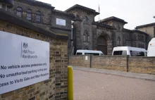 UK. Strażniczka wiezienna oskarżona o uprawianie seksu z więźniem.