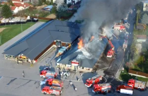 Pożar w Gorlicach. Zapalił się sklep sieci NEONET | naTemat.pl