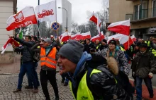 Solidarność Dudy i PiS zawłaszczyli protest rolników