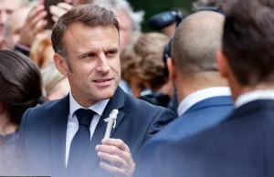 Macron nie przyjął dymisji od premiera Francji