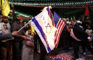 Izrael ewakuuje ambasady na całym świecie w obawie przed zemstą Iranu