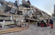 Trzęsienie ziemi. Polscy strażacy w Turcji. Trwa walka o kolejne życie!