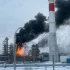 Największa rosyjska rafineria i baza paliwowa trafiona dronami (WIDEO)