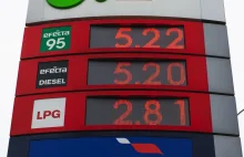 Tusk: benzyna powinna być po 5 zł. „Kiedy premier znajdzie czas, żeby podjąć tę