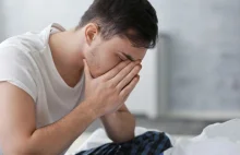 Już ponad połowa młodych mężczyzn w Polsce czuje się samotnych