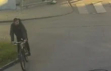 Policja szuka mężczyzny na rowerze. Uszkodził samochód i uciekł