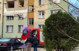 Wybuch gazu w bloku w Rzeszowie. Z mieszkania wypadły wszystkie okna