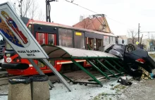 Pechowy przystanek na Śląsku. Już dwa auta na nim wylądowały!