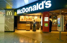Ile płaci McDonalds w Polsce, a ile w Niemczech? Duże różnice w zarobkach