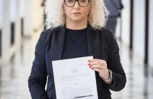 Czy minister Katarzyna Kotula łże jak pies?