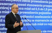 Będą zmiany w przepisach drogowych. Rząd zapowiada zaostrzenie kar.