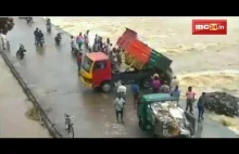 Waste was dumped by workers in a river at Thittakudi | Cuddalore | Tamil Nadu -