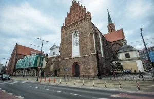 Częstochowa. Dominikanin gwałcił ofiary na ołtarzu. Sąd właśnie obniżył wyrok