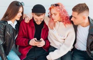 Badanie: Co 3. młody Amerykanin inwestuje na podstawie opinii infuencerów