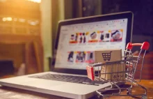 Prawie 40% e-sklepów wprowadzało klientów w błąd by zmusić ich do zakupów